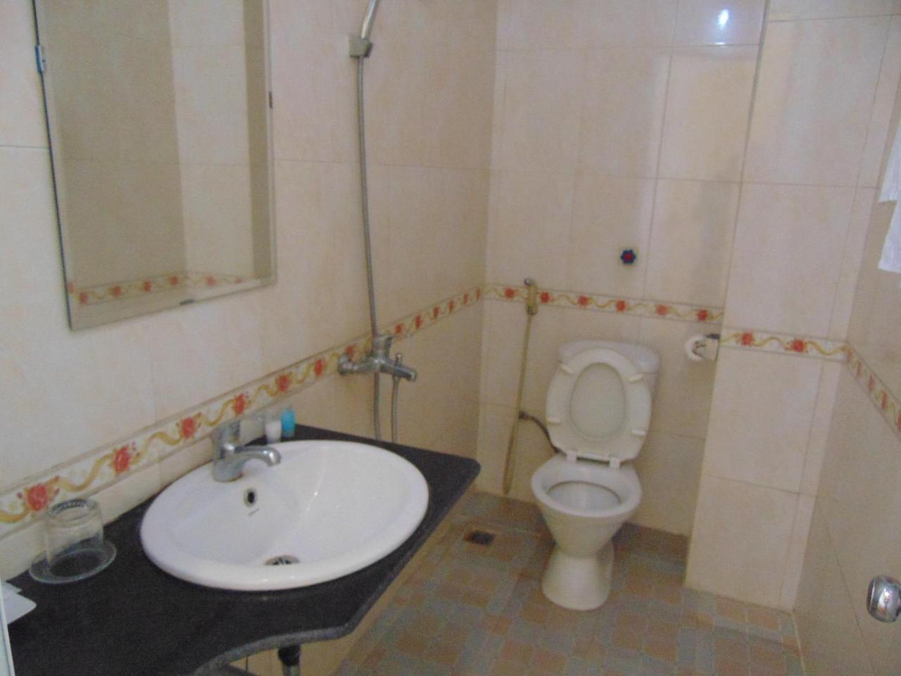 Thanh Huong Hotel Hanoi Exterior photo